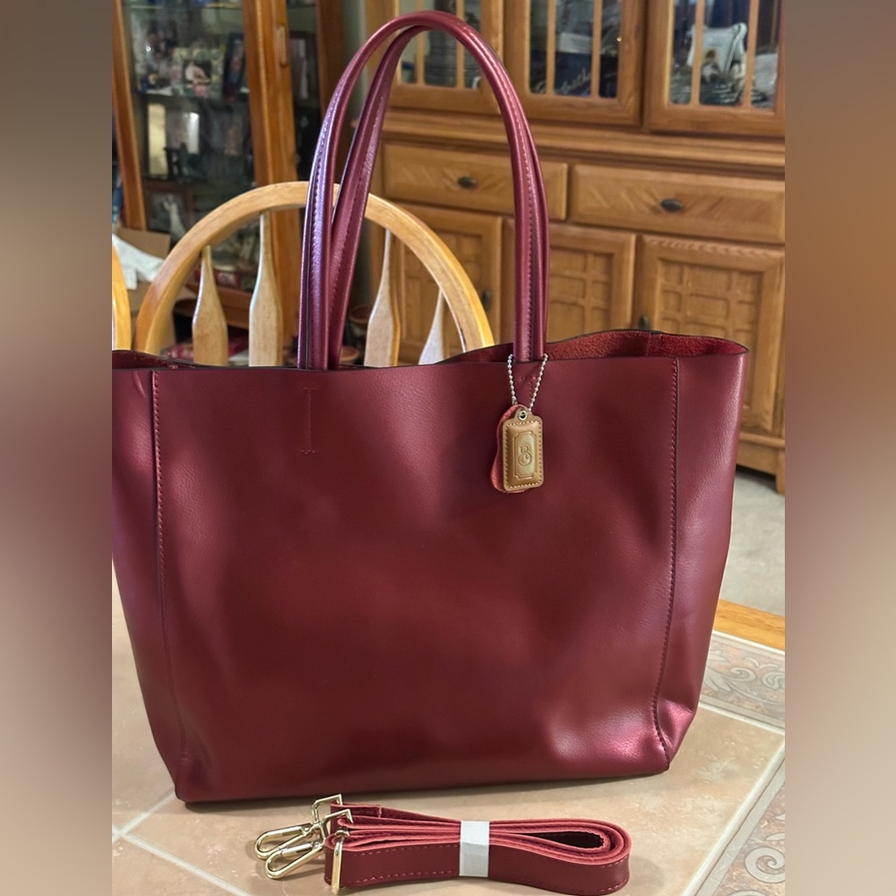NWOT Burgundy Sheen Handbag Tote